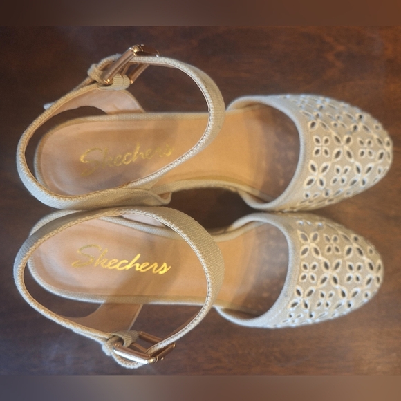 Euc Skechers Beige Wedge Sandals - Picture 3 of 5